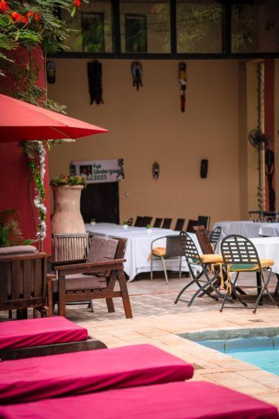 Hibiscus House Gambia Hotel Brufut Екстериор снимка