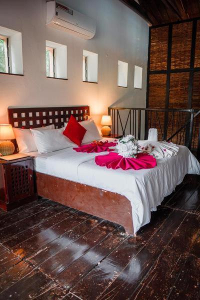 Hibiscus House Gambia Hotel Brufut Екстериор снимка