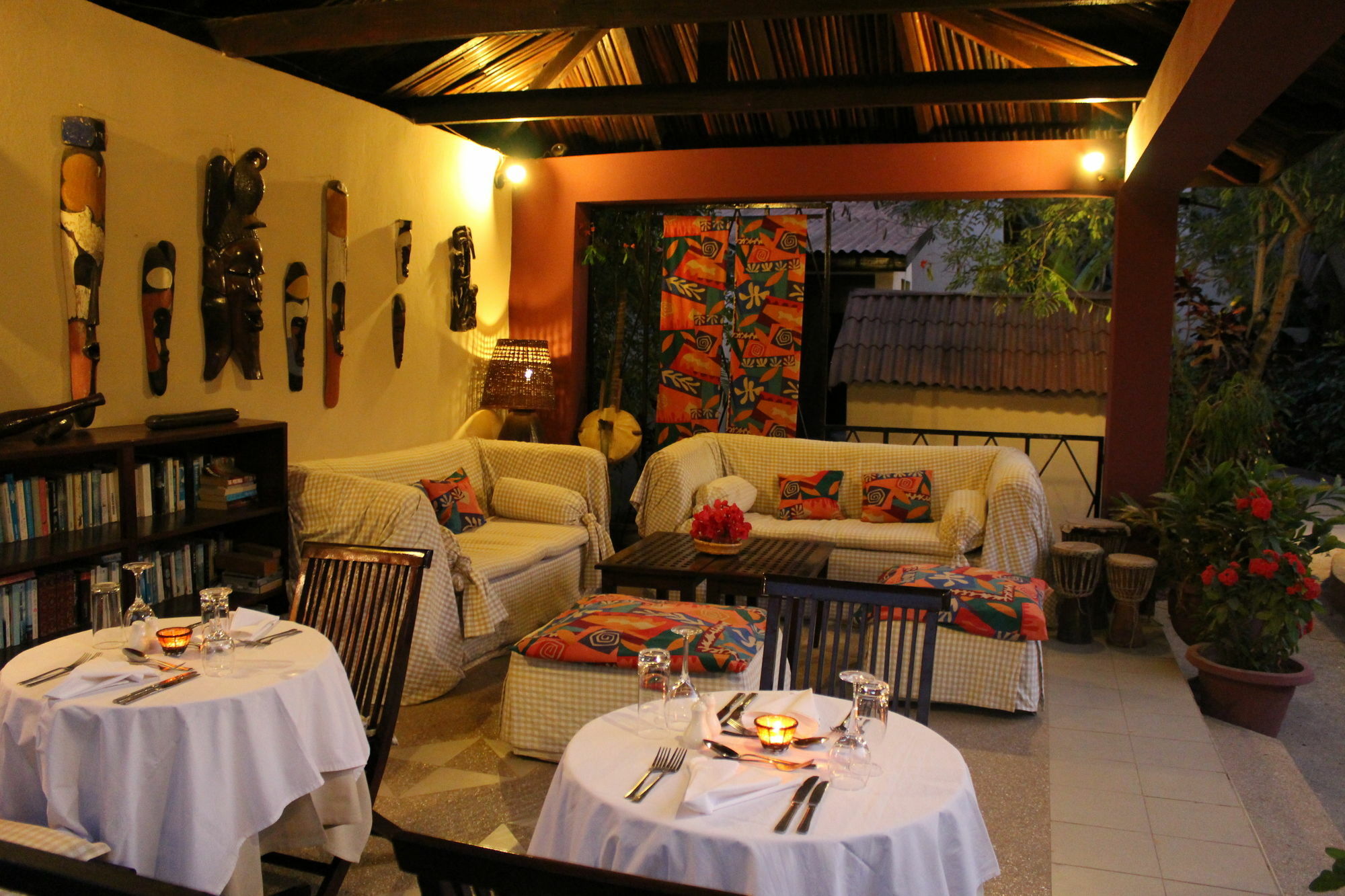 Hibiscus House Gambia Hotel Brufut Екстериор снимка