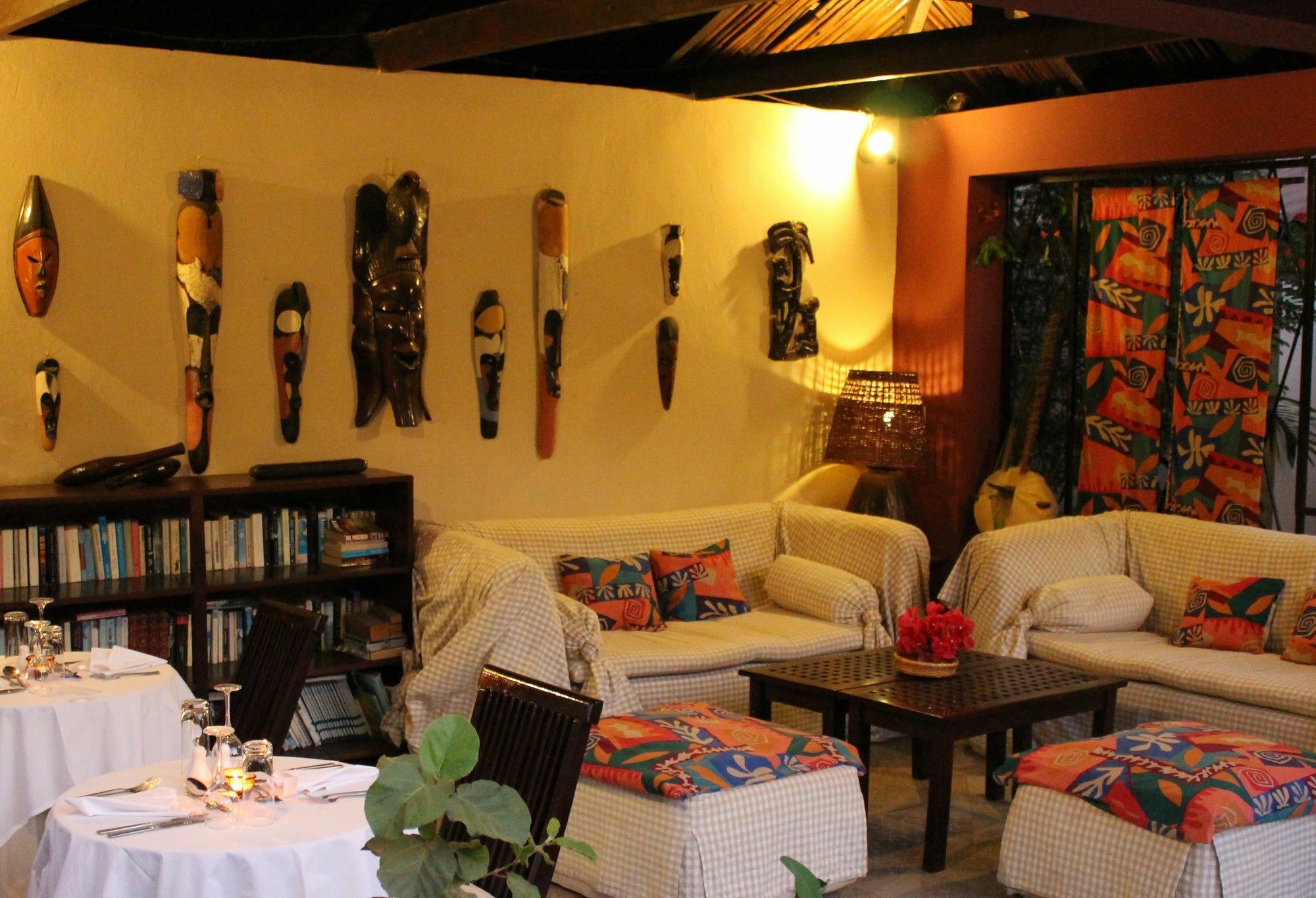 Hibiscus House Gambia Hotel Brufut Екстериор снимка